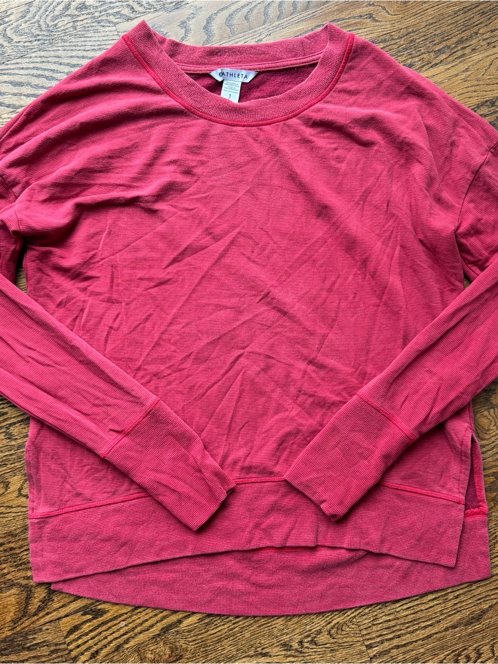 Athleta Women’s Raspberry Red Crewneck Pullover S